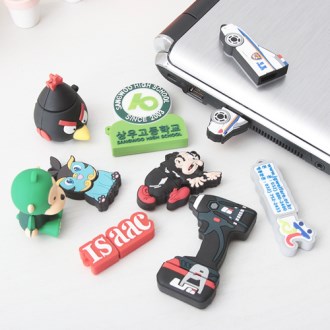 �Ͽ�� ĳ���� ���� USB 8GB